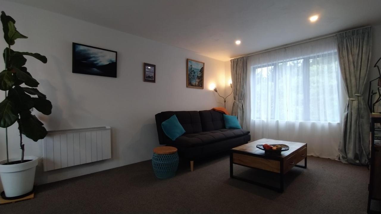 Luxury Stay, Alpaca Farm Paraparaumu Bagian luar foto